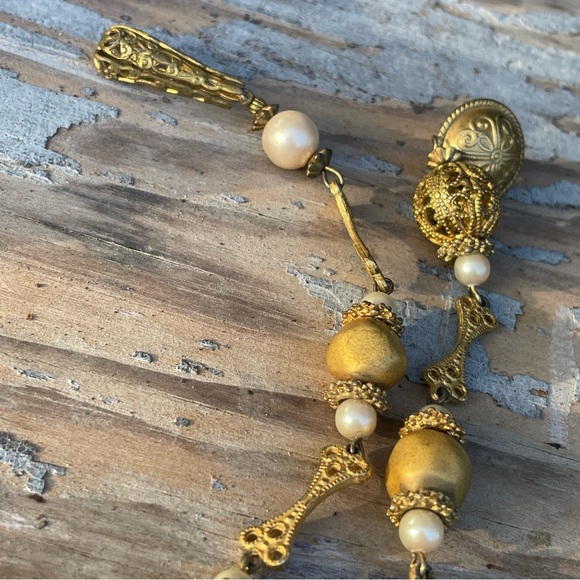 Vintage Faux Pearl & Goldtone Extra Long Dangle Earring - Picture 7 of 11